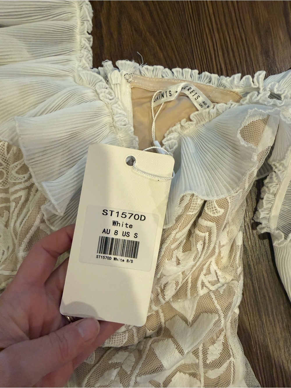 NWT Ruffle Sleeve Dress - Picture 7 of 8